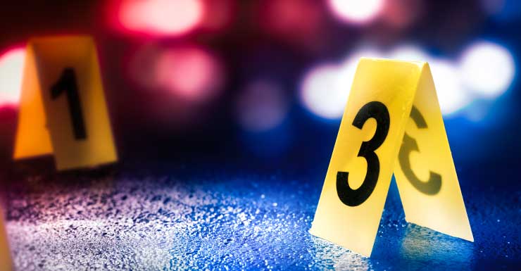 Policía Mujer arrestada tras dispararle cuatro veces a un hombre en North Miami Beach