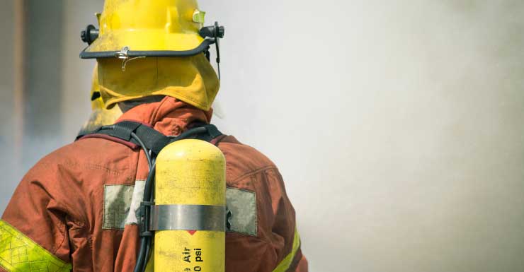 Proyecto de motocicleta provoca incendio en vivienda, según bomberos