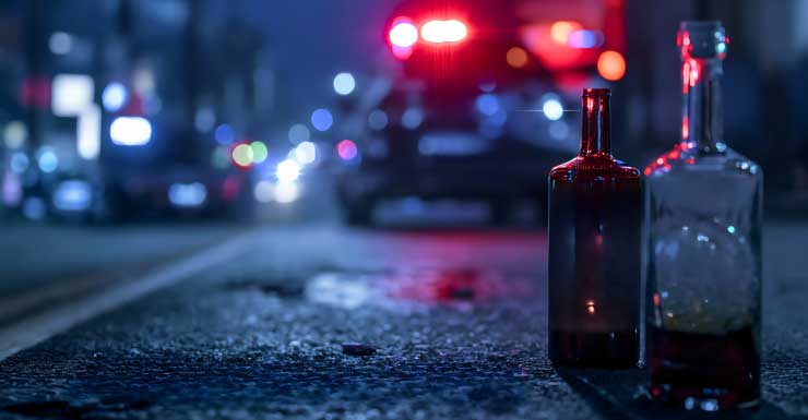 Residente resulta herida en choque de carrito de golf y es arrestada por DUI en un hospital