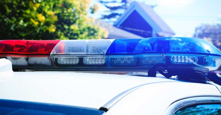 Un hombre acusado de apuñalar mortalmente a una mujer durante un incidente doméstico en Oakland Park se enfrenta a un juez.