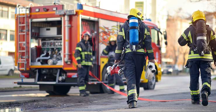 1 persona muere en incendio durante la noche en una vivienda de Pace; investigación en curso