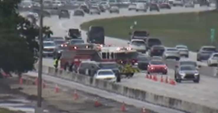 Accidente en la Florida Turnpike Sur reduce el tráfico a un carril en Delray Beach, causando demoras
