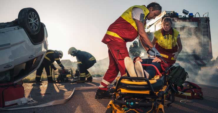 Choque de tres vehículos en la Florida Turnpike envía a tres personas al hospital en el condado de St. Lucie
