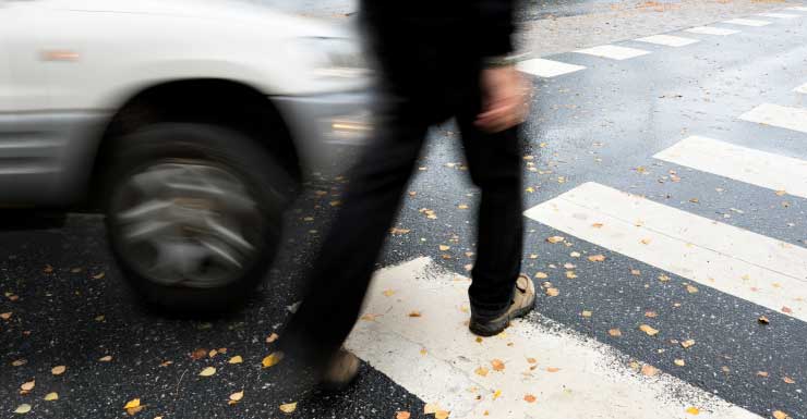 Hombre de 73 años de Zephyrhills muere tras ser atropellado mientras cruzaba la carretera Patrulla de Carreteras de Florida