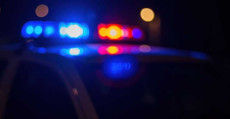 Hombre de Hollywood golpea a víctima con tubo metálico y Tesla, enviándolo a la UCI, según la policía