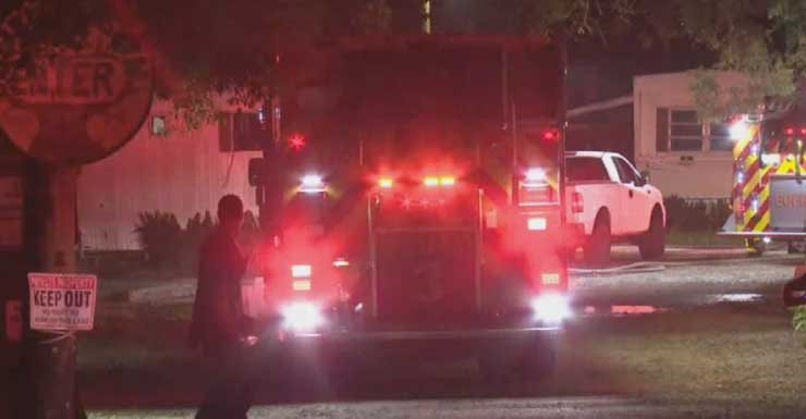 Incendio en casa móvil del condado de Escambia deja la estructura como pérdida total