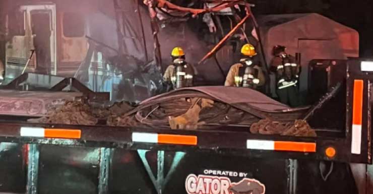 1 hospitalizado tras incendio de una casa rodante