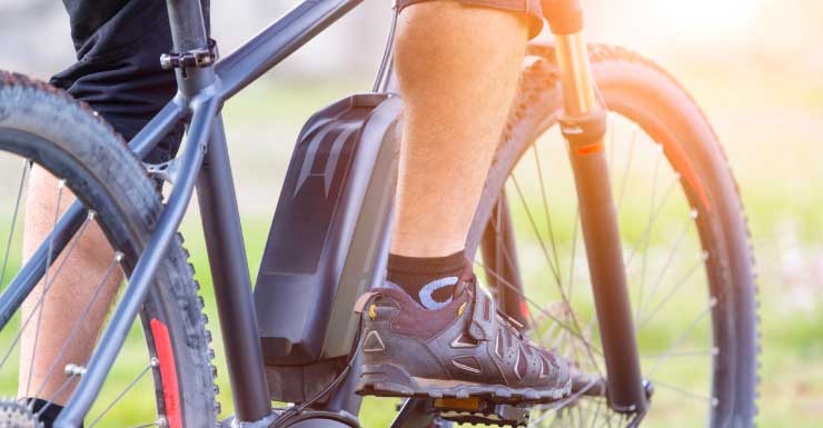 Conductor de bicicleta eléctrica gravemente herido tras accidente en Altamonte Springs, según la policía