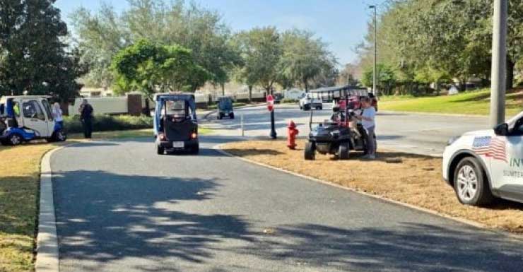 Conductor de carrito de golf trasladado al hospital tras accidente en The VillagesFoto villages-news