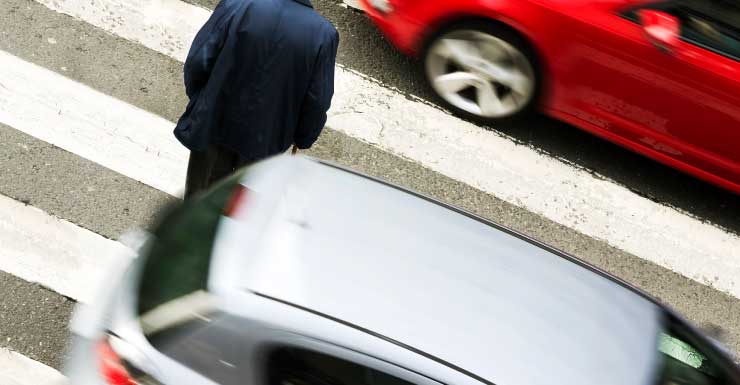 Dos peatones atropellados mientras cruzaban la U.S. 1 en Fort Pierce; uno muere y otro en estado crítico