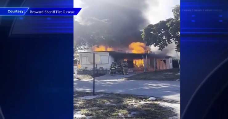 Equipos apagan incendio en casa móvil en Deerfield Beach; no se reportan heridos