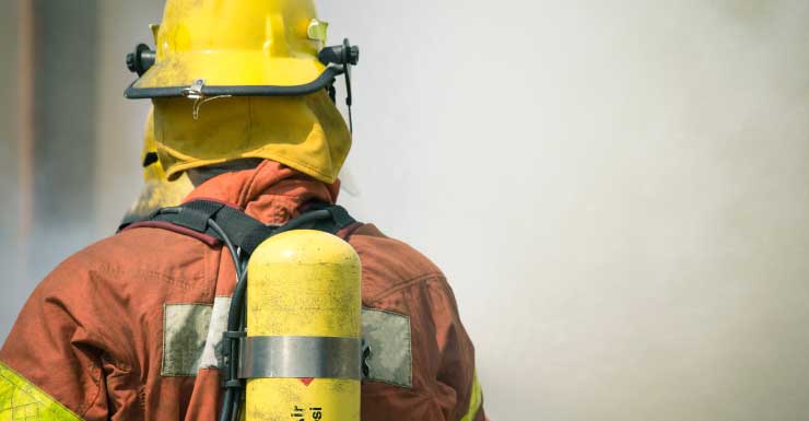 Incendio en vivienda de Tarpon Springs envía a un civil y a un bombero al hospital: TSFR