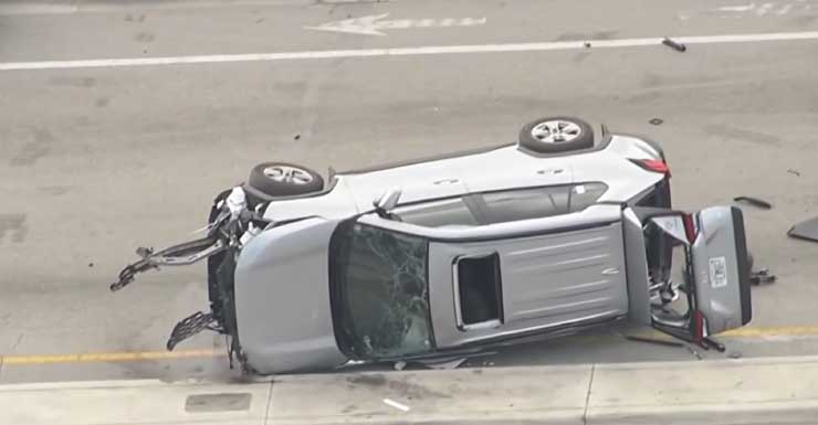 Robo provoca persecución y choque múltiple en West Little River autoridades