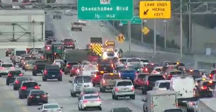 Tráfico congestionado en la I-95 Norte en la salida de Belvedere Rd. debido a un accidente