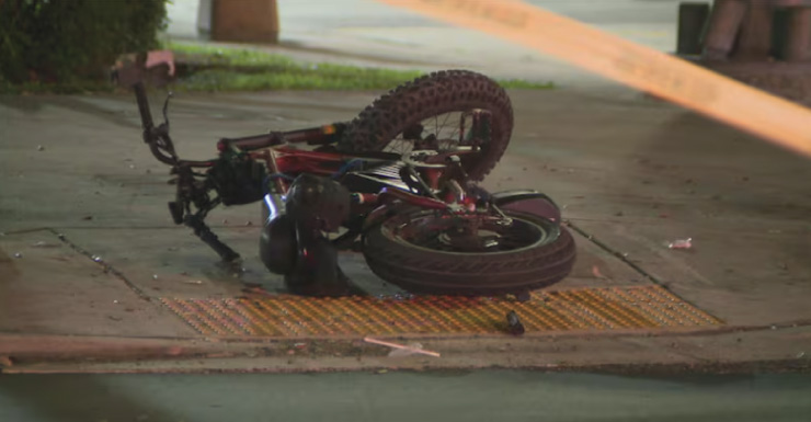 2 personas heridas en choque en Miami entre automóvil y motocicleta