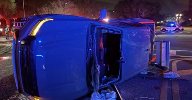 Accidente de auto bloquea intersección en Maitland, anuncian autoridades de bomberos