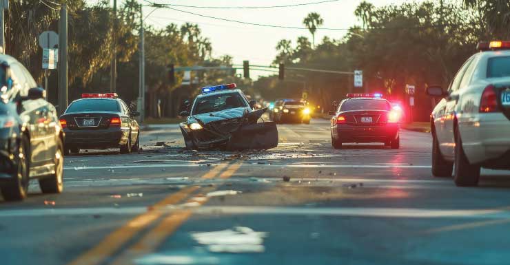 Accidente que involucra una patrulla policial interrumpe el tráfico en una concurrida intersección de Boynton Beach
