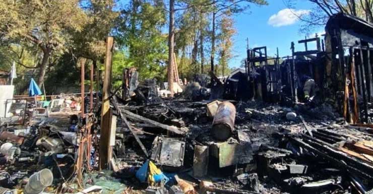 Bomberos controlan incendio matutino en vivienda de Villa Tasso
