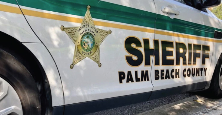 Ciclista atropellado y atrapado debajo de un vehículo en Royal Palm Beach; trasladado por aire como Trauma Alert