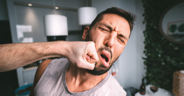 Hombre acusado de golpear a conductor de reparto en Bonita Springs