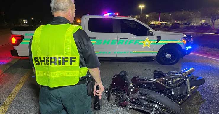 Motociclista de Plant City muere tras ser golpeado por dos vehículos cerca del Aeropuerto Internacional Lakeland Linder PCSO