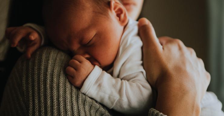 Niñera arrestada por dejar moretones en el rostro de un bebé; los alguaciles del condado de Marion investigan posibles víctimas adicionales