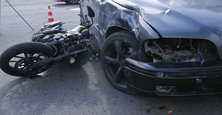 Pasajera muere y conductor resulta herido tras accidente de motocicleta en la SR-570 en Winter Haven