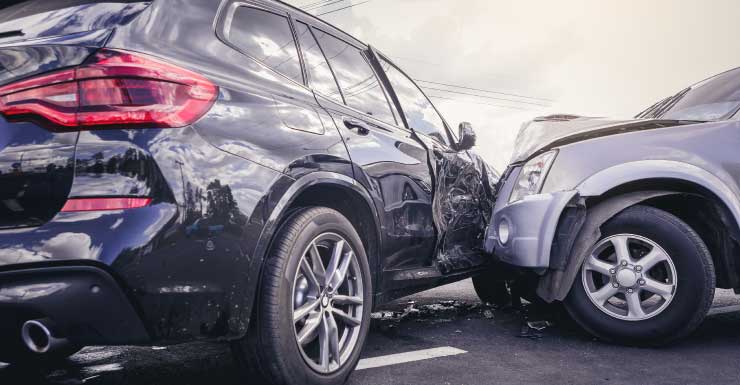 Policía 2 heridos en accidente que involucra un scooter y un vehículo en Miami