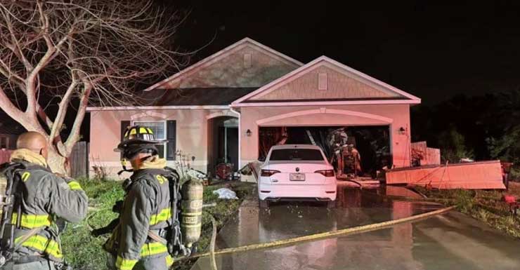 Residente hospitalizado y perro muere en incendio de vivienda durante la madrugada en Port St. Lucie