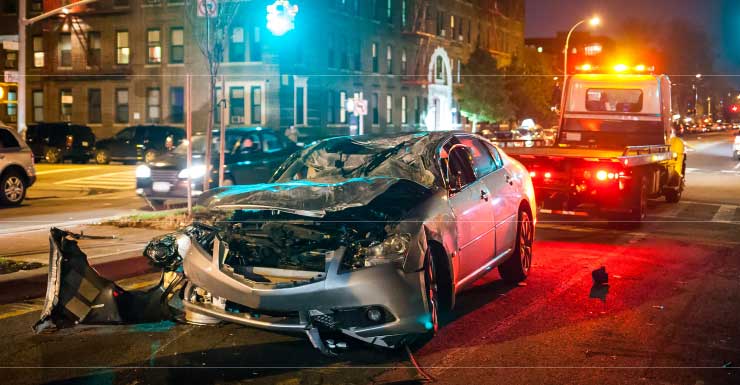 Auto se incendia detrás de Walgreens en Fort Myers