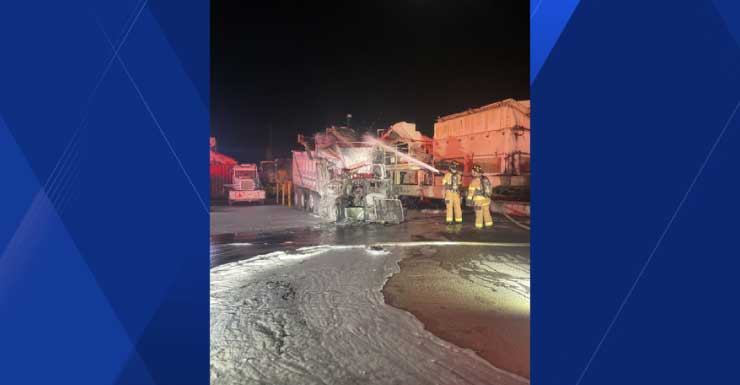 Bomberos de San Carlos Park apagan incendio de camión volquete en el condado de Lee