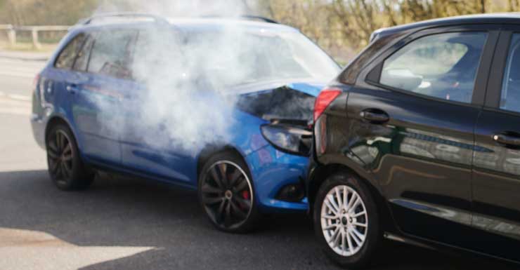 Hombre muere en accidente de tres vehículos en Schindler Drive en Jacksonville