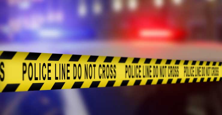 Monroe County Mujer huye de control de tránsito, amenaza a un diputado y agrede a otro mientras profiere insultos raciales