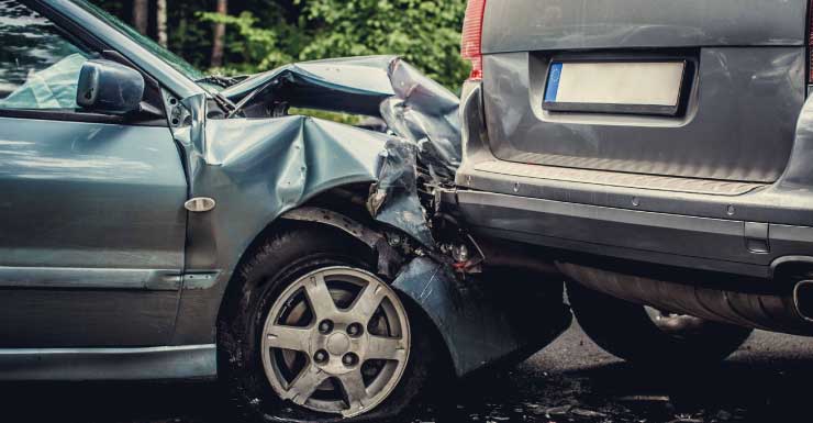 Mujer en Florida rescatada tras quedar atrapada en auto sumergido después de accidente