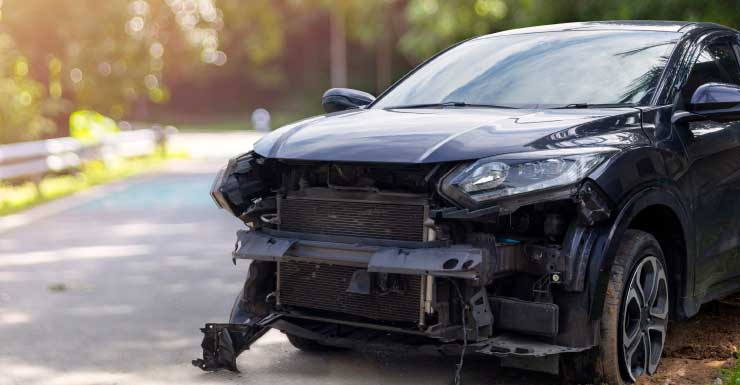 Auto choca contra un árbol en Cape Coral; la policía investiga