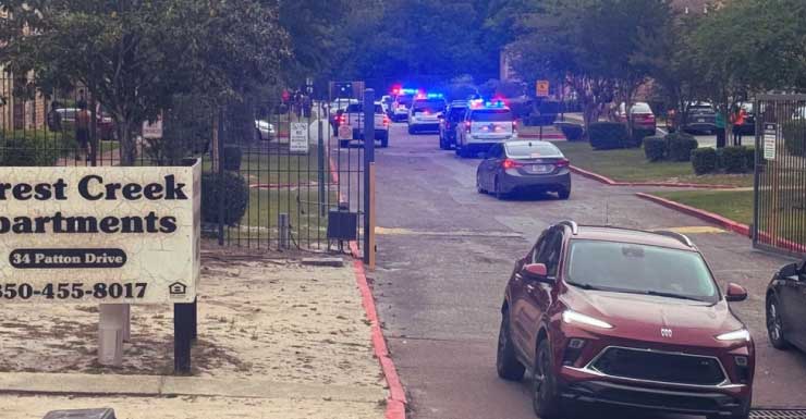 Diputados dos personas heridas en tiroteo en el condado de Escambia en el complejo de apartamentos Forest Creek