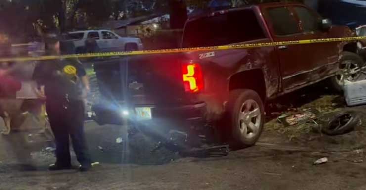 La policía identifica al conductor que, según autoridades, arrolló con una camioneta a la multitud en una fiesta callejera en Palatka, dejando heridos a transeúntes y dañando vehículos