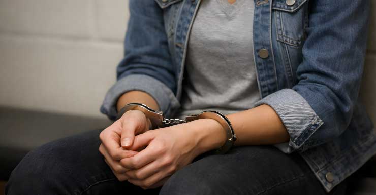 Paciente adolescente presuntamente golpea a empleada de LifeStream con un control remoto
