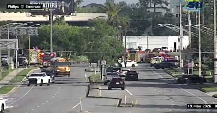 Philips Highway reabre entre Emerson y St. Augustine tras accidente que involucró un poste de electricidad