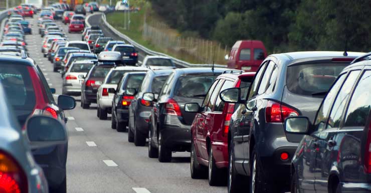 Según la FHP, un accidente de dos vehículos ocurrió la mañana del viernes y está causando importantes retrasos de tráfico en el Hathaway Bridge.