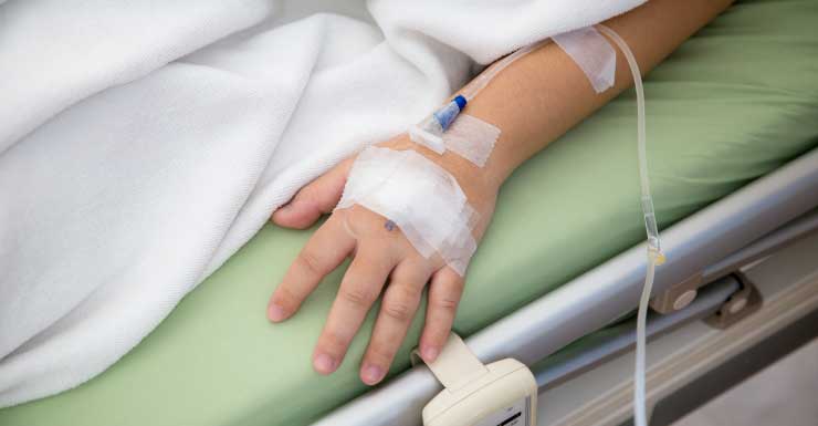 Trabajadora de guardería en Springfield es acusada de abuso infantil; bebé sufrió fractura de cráneo