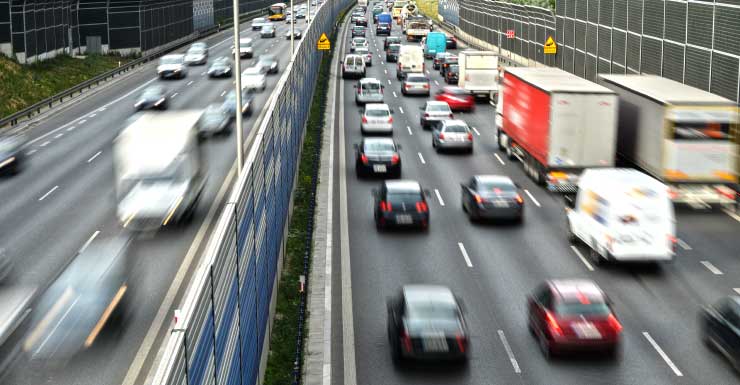 Un accidente con heridos retrasa el tráfico en la Turnpike en dirección sur en Boynton Beach