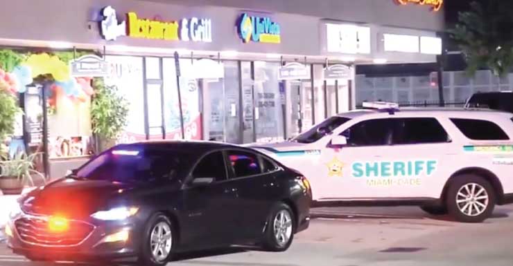 1 detenido, varias personas hospitalizadas tras una serie de robos de autos y asaltos armados en el suroeste de Miami-Dade