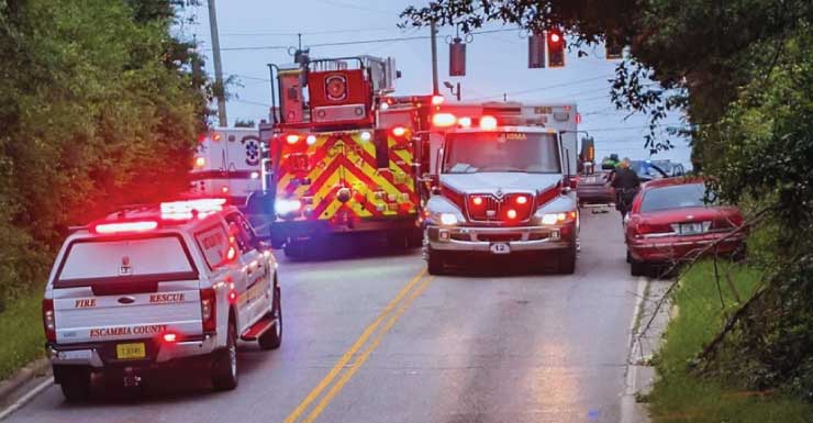 3 hospitalizados tras accidente en el condado de Escambia en Fairfield Dr y Hollywood Ave