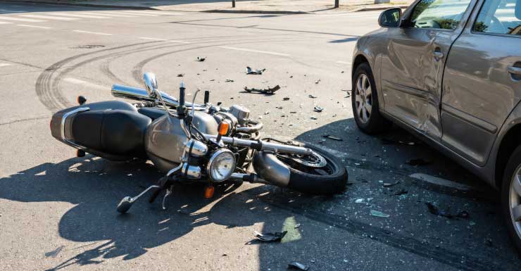 Accidente de motocicleta deja a víctimas hospitalizadas en Lehigh Acres