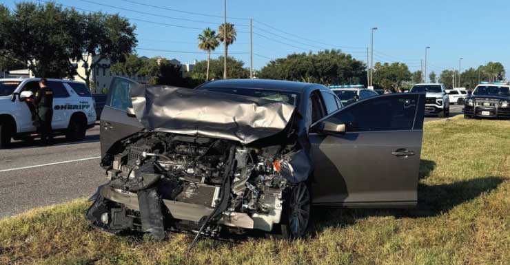 Agente de FHP es trasladado al hospital tras un choque en SR-54 en el condado de Pasco