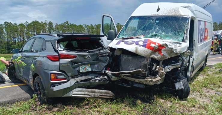Choque de seis vehículos con camión FedEx ralentiza el tráfico en Suncoast Parkway, según FHP