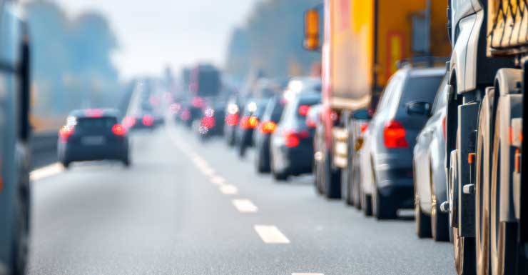 FHP investiga accidente fatal que involucró una SUV y un camión semi en la I-75 en Weston.