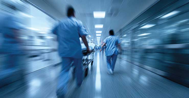 Hombre trasladado de urgencia al hospital tras ser apuñalado en Fort Lauderdale, según la policía
