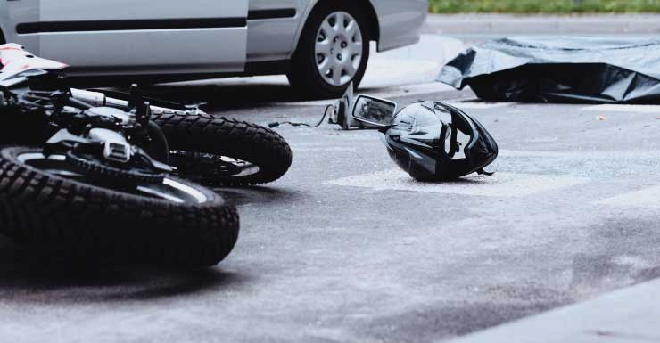 Motociclista de 28 años muere tras un choque a alta velocidad en una intersección de Boynton Beach